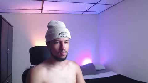 Yeff ind. model  online show from 11.20.25