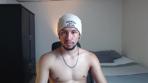 Yeff ind. model  online show from 11.28.25