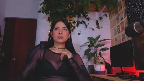 yeriawaddell  online show from 11.21.25