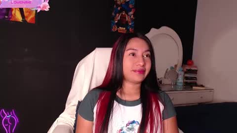 Yesi online show from 02.14.25