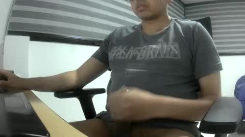 Snapshot of yesidxxx123_ chatting on 06.07.26 yesidxxx123_ online show from 06.07.26