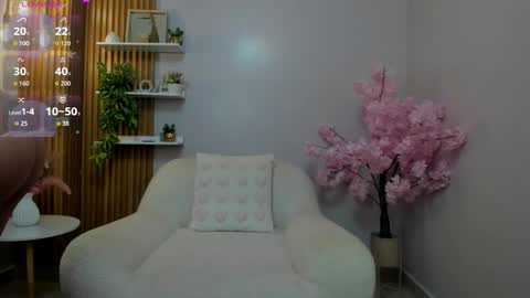 Snapshot of yess__daddy chatting on 09.20.25 yess__daddy online show from 09.20.25