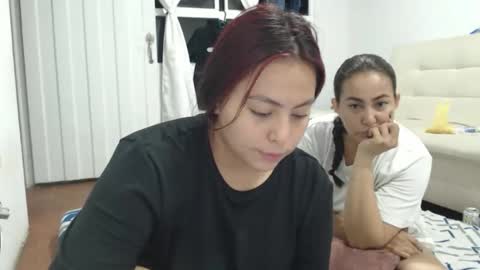 Snapshot of yessica_08 chatting on 04.14.26 yessica and andres online show from 04.14.26