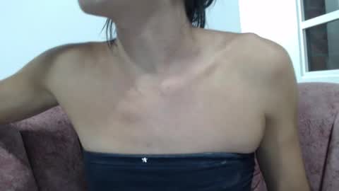 Snapshot of yessica_08 chatting on 04.27.26 yessica and andres online show from 04.27.26