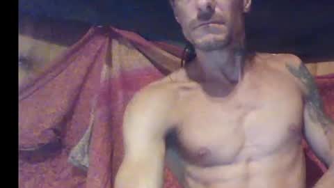 yetly online show from 11.04.25