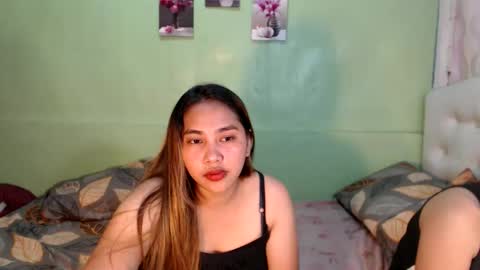 yhang_slut online show from 10.16.25
