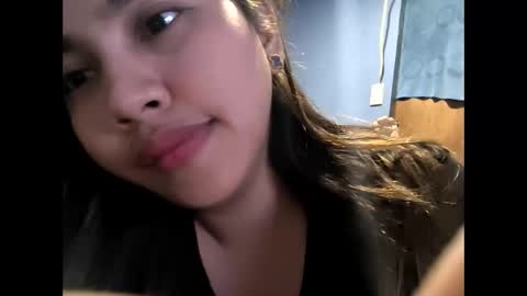 yhang_slut online show from 03.13.26