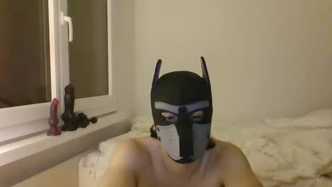 Snapshot of yikesito chatting on 10.16.25 yikesito online show from 10.16.25