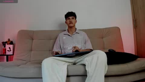 yizus_bonz online show from 11.06.25