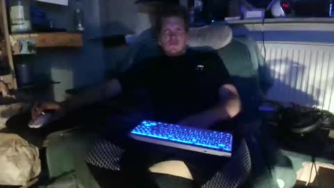 ynghotgerman92 online show from 11.21.25