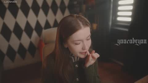 ynnenbrynn online show from 11.15.25