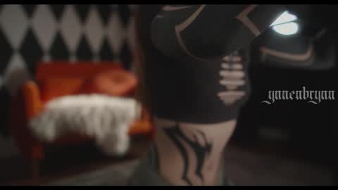 ynnenbrynn online show from 02.16.26