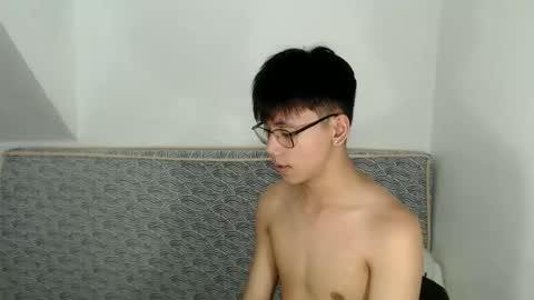 Snapshot of ynotyu chatting on 06.16.26 ynotyu online show from 06.16.26