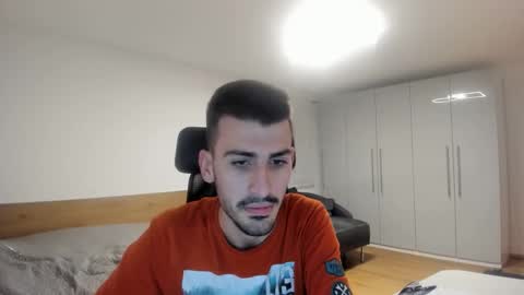 Snapshot of yoda130305 chatting on 11.02.25 yoda130305 online show from 11.02.25