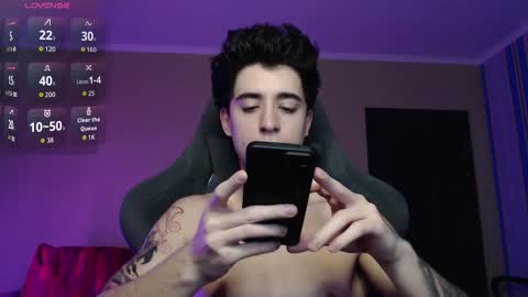 yofukashi online show from 12.18.25