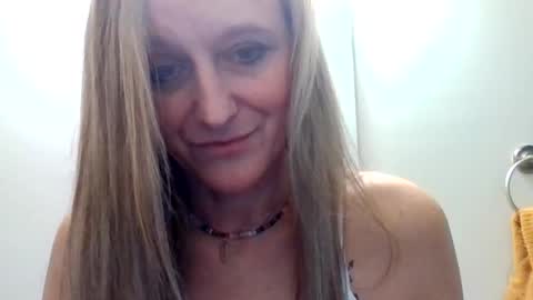 yogabuttttttt online show from 11.03.25