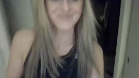 Snapshot of yogabuttttttt chatting on 03.18.26 yogabuttttttt online show from 03.18.26