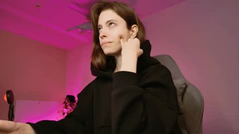 yoka_paradoxxx online show from 09.28.25