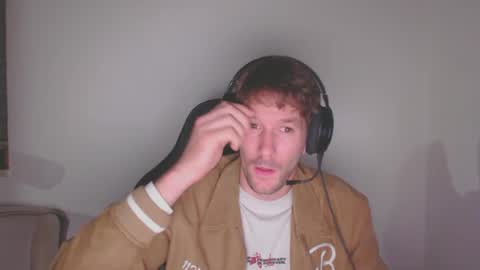 Snapshot of yone23 chatting on 12.06.24 yone23 online show from 12.06.24