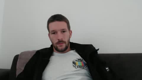 Snapshot of yone23 chatting on 10.12.25 yone23 online show from 10.12.25