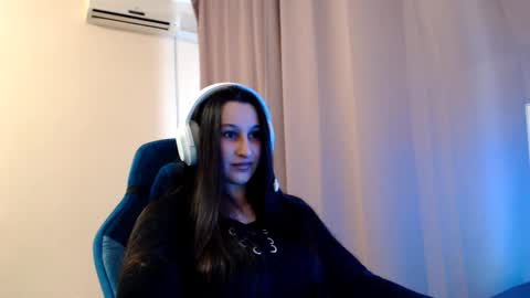 Snapshot of yongswab chatting on 03.23.26 Sophie online show from 03.23.26