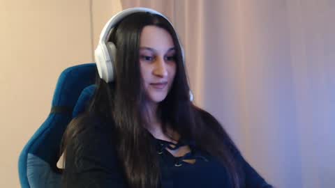 Snapshot of yongswab chatting on 03.26.26 Sophie online show from 03.26.26