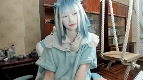 Yoonhee Kiss online show from 09.28.25