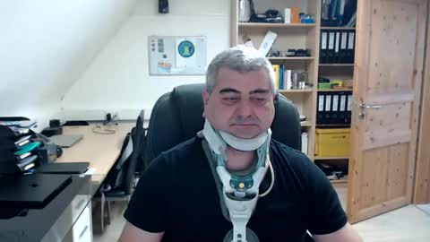 yoschi1976 online show from 12.08.24