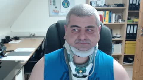 yoschi1976 online show from 02.09.25