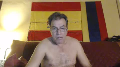 Snapshot of yosep44 chatting on 12.22.24 yosep online show from 12.22.24