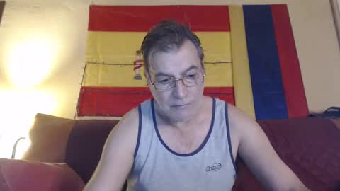Snapshot of yosep44 chatting on 12.27.24 yosep online show from 12.27.24