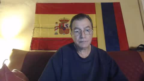 Snapshot of yosep44 chatting on 01.01.25 yosep online show from 01.01.25