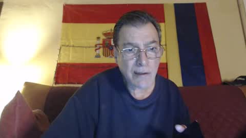 Snapshot of yosep44 chatting on 01.04.25 yosep online show from 01.04.25