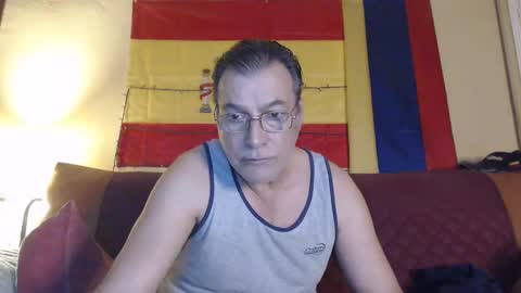 Snapshot of yosep44 chatting on 01.05.25 yosep online show from 01.05.25