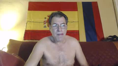Snapshot of yosep44 chatting on 01.28.25 yosep online show from 01.28.25