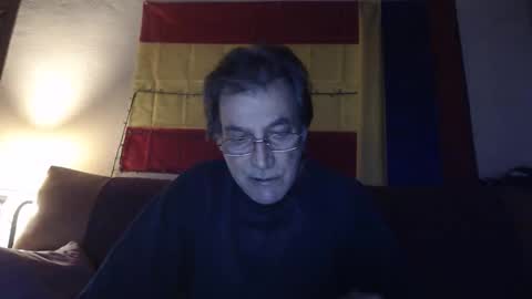 Snapshot of yosep44 chatting on 10.13.25 yosep online show from 10.13.25