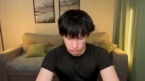 Snapshot of yosh1k chatting on 10.08.25 YOSHI PVT IS OPEN online show from 10.08.25