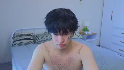 Snapshot of yosh1k chatting on 11.14.25 YOSHI PVT IS OPEN online show from 11.14.25