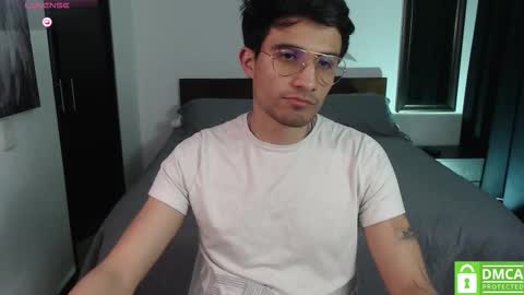 yoshy_man online show from 11.20.25