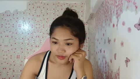 Snapshot of yosufloversweet chatting on 10.03.25 fin online show from 10.03.25