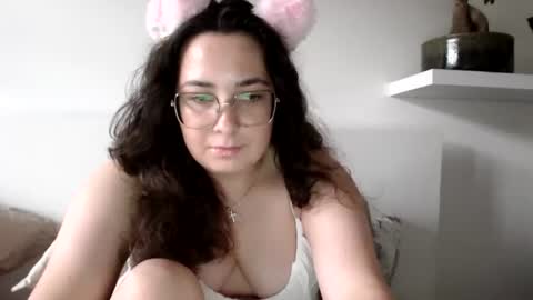 Snapshot of you_aurora chatting on 07.17.26 Aurora online show from 07.17.26