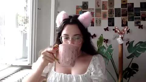 Snapshot of you_aurora chatting on 07.19.26 Aurora online show from 07.19.26