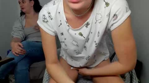 Snapshot of you_love_melisa chatting on 02.19.26 private on 18 per minute start private 500 tokensOnlyfans online show from 02.19.26