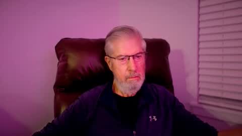 Colorado Guy Straight online show from 10.24.25