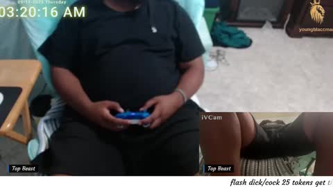 Snapshot of younblaccman6969 chatting on 09.11.25 younblaccman6969 online show from 09.11.25