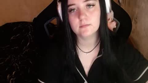 Snapshot of your_8a8y chatting on 01.13.26 your_8a8y online show from 01.13.26