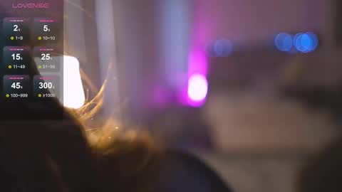 Julia Please Thumbs up me   online show from 02.03.26