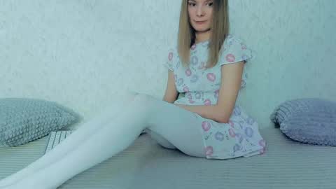 Lily online show from 02.10.25