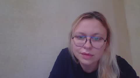 Snapshot of your_catx chatting on 12.18.25 your_catx online show from 12.18.25