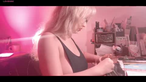 your_coraline_ online show from 07.04.26